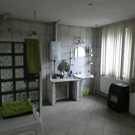 Vakantiehuis Domek Z Kominkiem. Czeladź